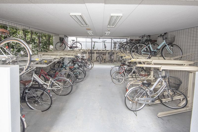 用自行车车库入住者专用不论什么时候可以使用24小时。