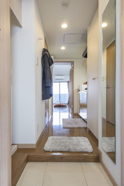 居室走廊(A型)走廊有大衣赊帐。※没除了家具家电以外为样板房有小东西