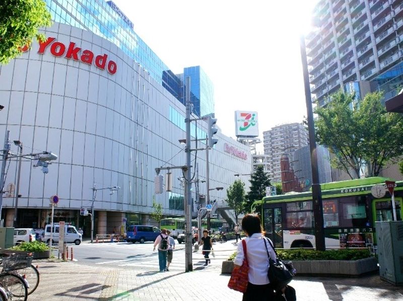 伊藤洋华堂赤羽商店，在从车站到公寓的路。