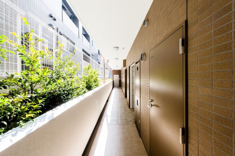共用走廊(1楼)是明亮地暖和的共用走廊！