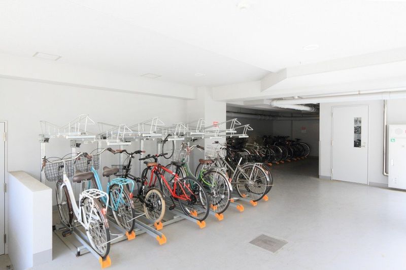 用自行车车库入住者专用免费可以使用。